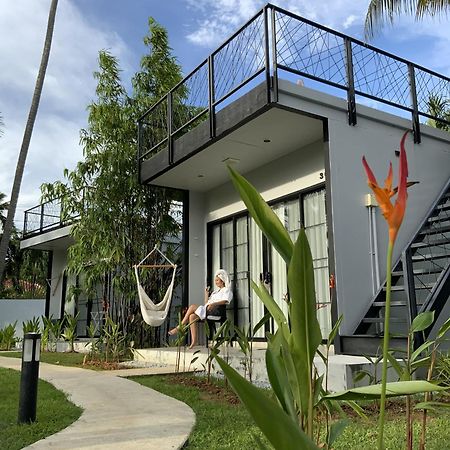 Hotel Coconut Wells Phuket Chalong Esterno foto