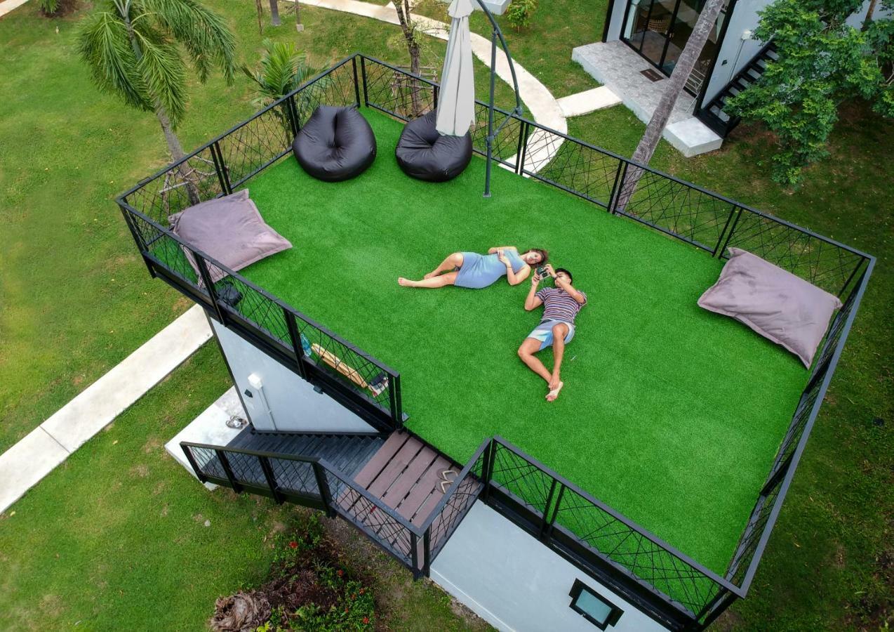 Hotel Coconut Wells Phuket Chalong Esterno foto