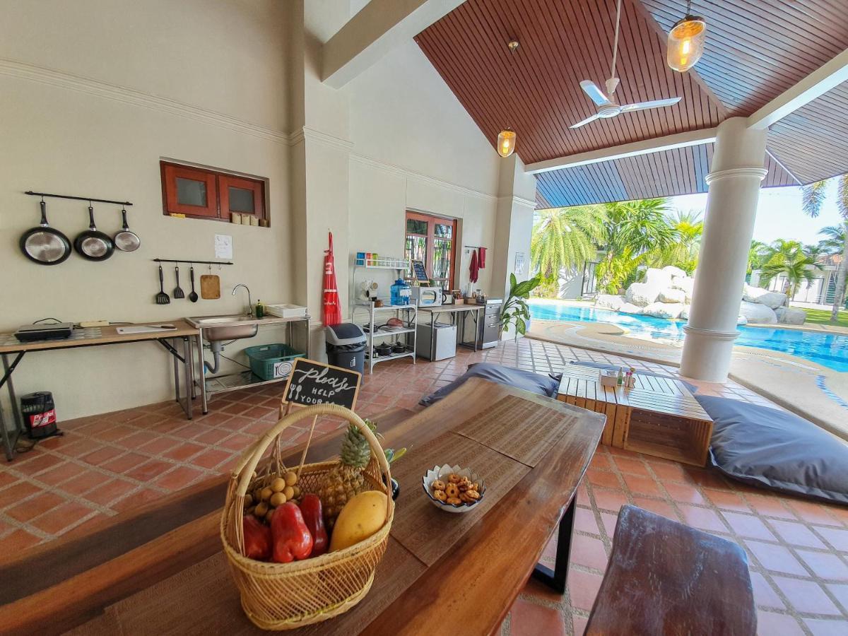 Hotel Coconut Wells Phuket Chalong Esterno foto